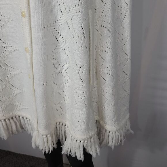 Vintage 70's White Knit Poncho Cape - Picture 9 of 10